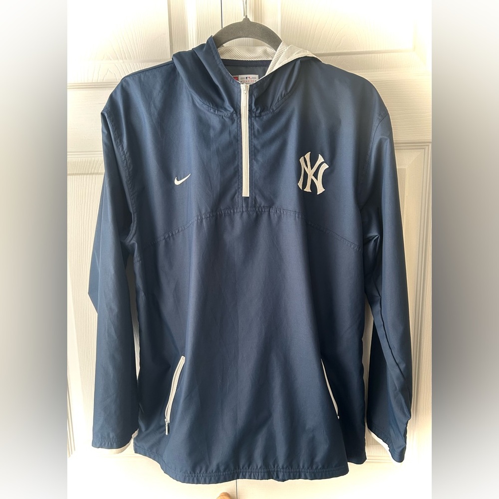 Nike New York Yankee Windbreaker